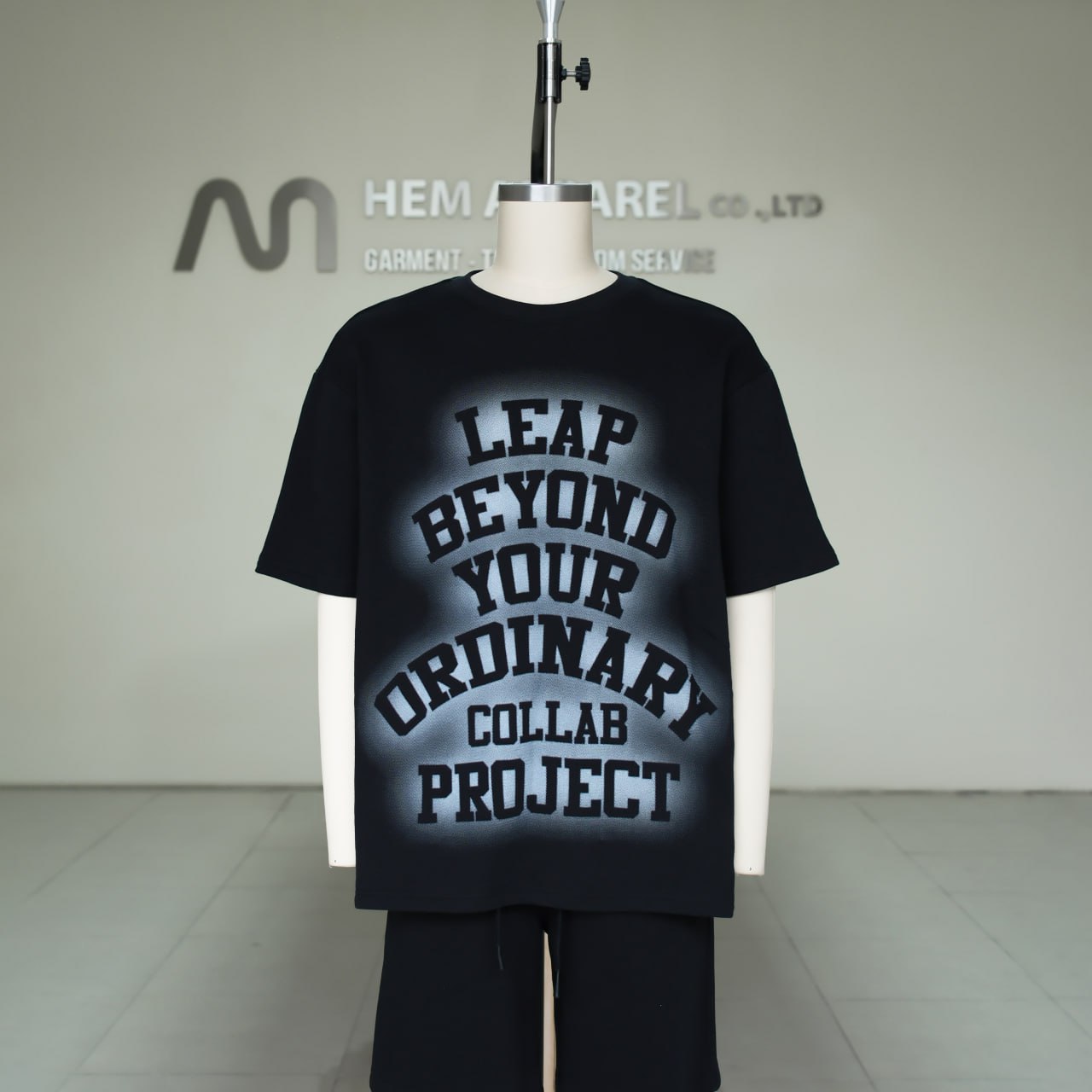 OEM Oversized Streetwear T-Shirt – 240gsm Heavy Cotton