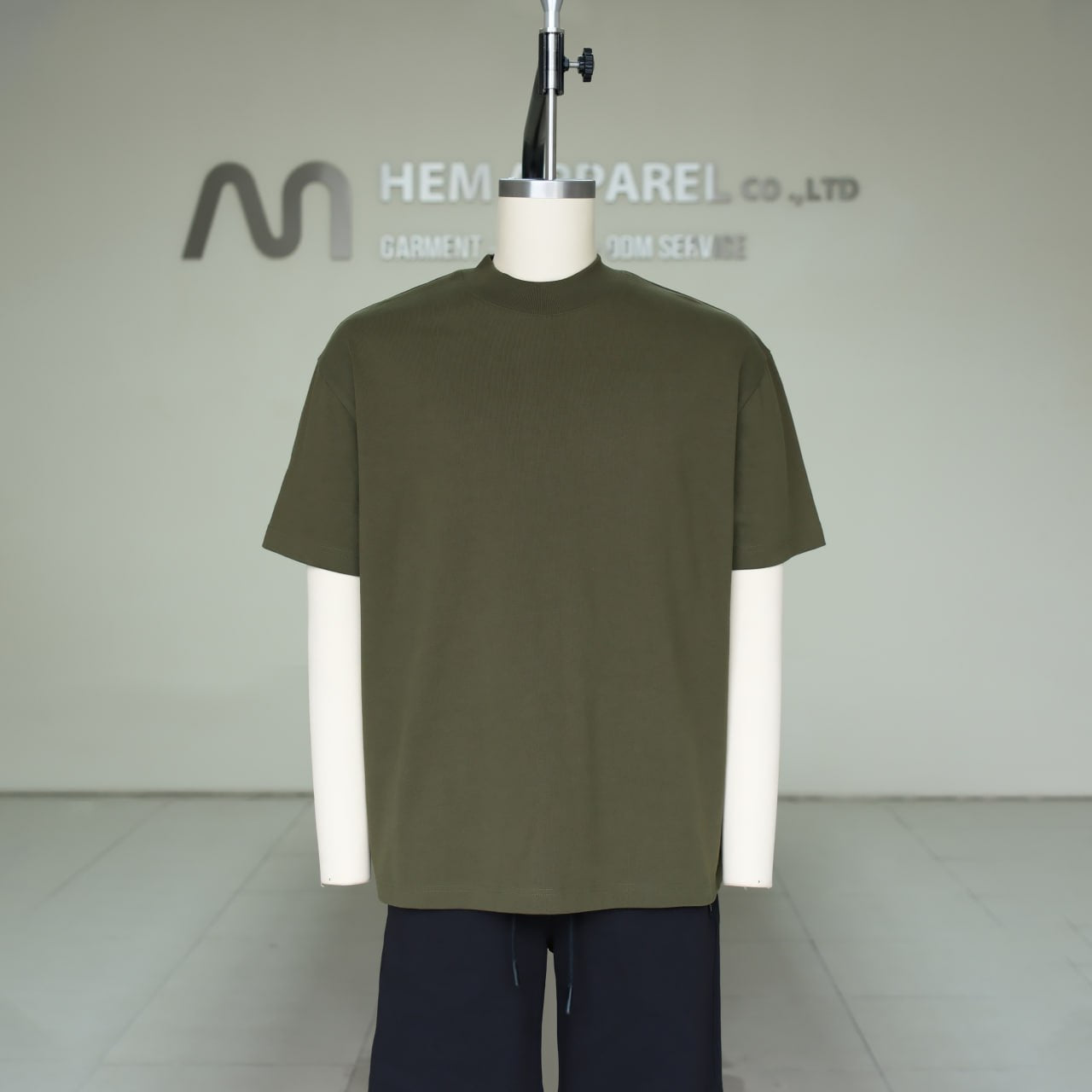 OEM Oversized Streetwear T-Shirt – 240gsm Heavy Cotton