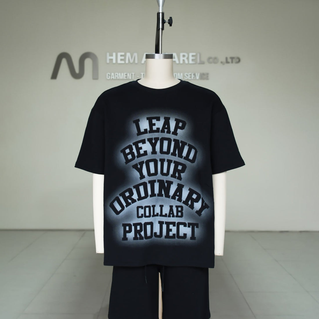 OEM Oversized Streetwear T-Shirt – 240gsm Heavy Cotton